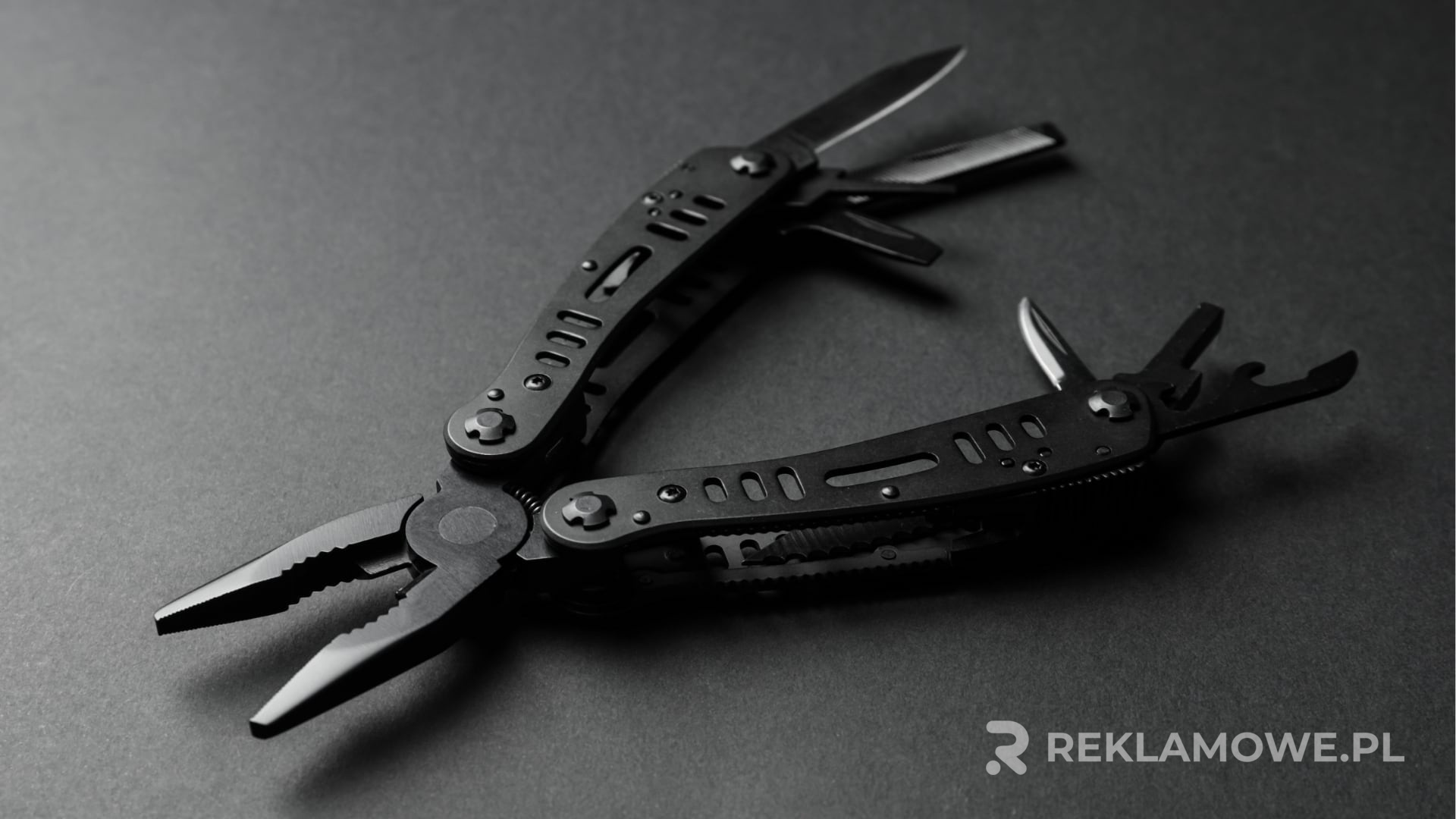 Multitool reklamowy jako prezent firmowy