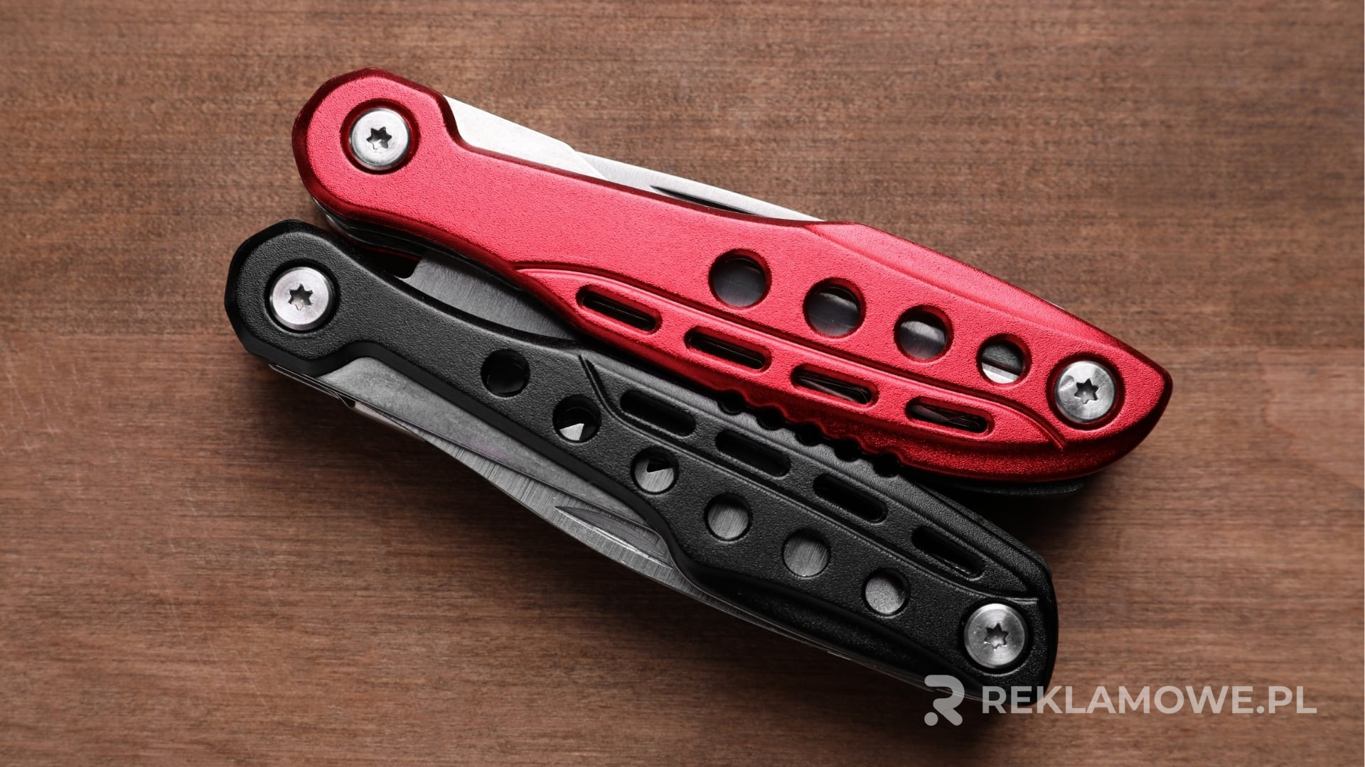 Multitool reklamowy z indywidualnym znakowaniem